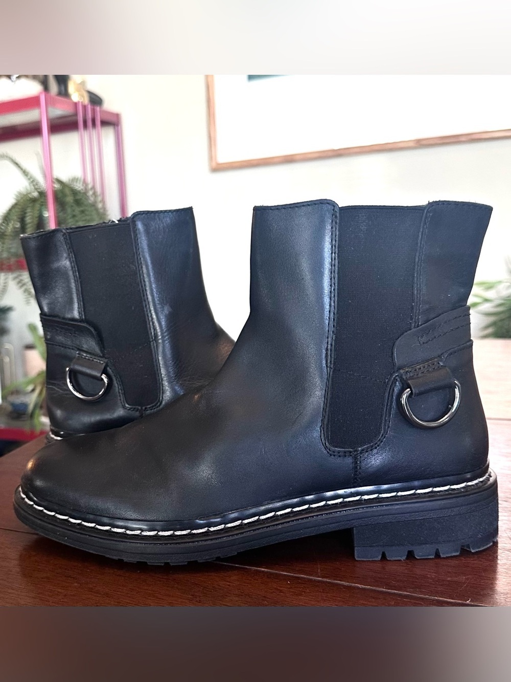 Franco Sarto Seri Moto Ankle Bootie Black Leather Lug Sole Size Zip | Size 7